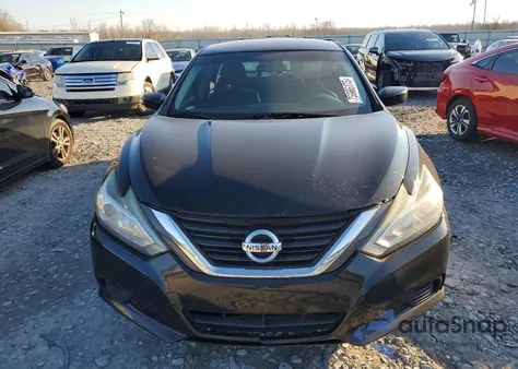 2016 Nissan Altima 2.5 z USA, uszkodzony, nr VIN 1N4AL3AP9GC288477